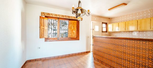 4 bedrooms Villa in Alicante, Spain No. 184758 9