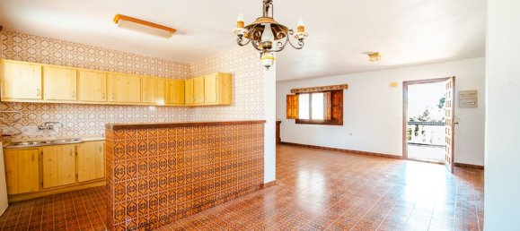 4 bedrooms Villa in Alicante, Spain No. 184758 8