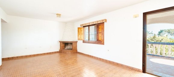 4 bedrooms Villa in Alicante, Spain No. 184758 5