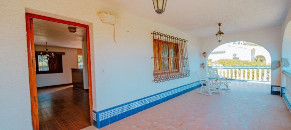 4 bedrooms Villa in Alicante, Spain No. 184758 4