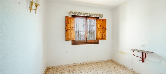 4 bedrooms Villa in Alicante, Spain No. 184758 16