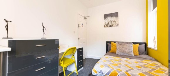 5 Schlafzimmer Haus in Nuneaton, United Kingdom, Nr. 13531 4