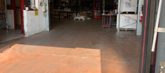 Lagerhaus in Varese, Italy 1700m², Nr. 119462 10