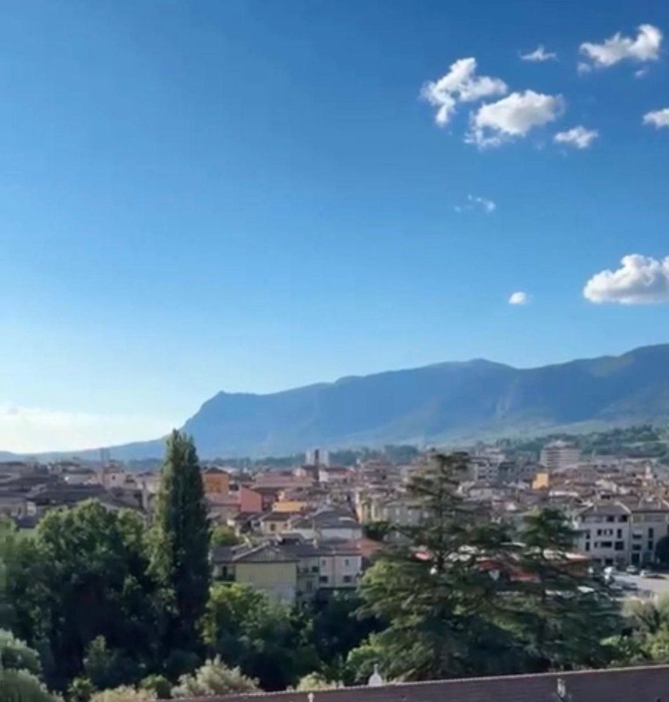 Apartamento de 4 dormitorios en Terni, Italy No. 347480