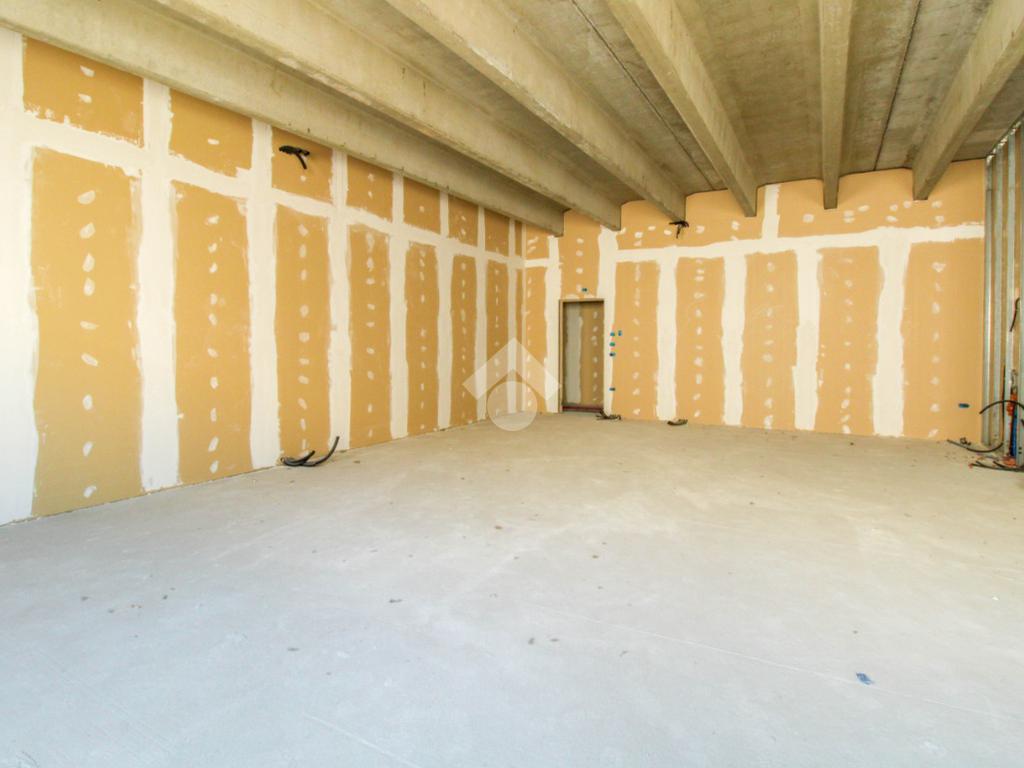 Oficina de 1 habitación en Cazzago San Martino, Italy No. 209378