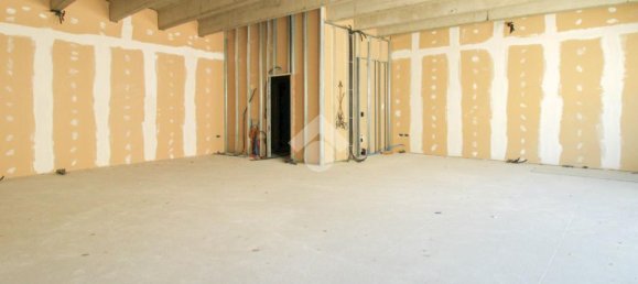 Oficina de 1 habitación en Cazzago San Martino, Italy No. 209378 3