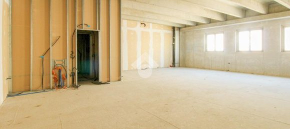 Oficina de 1 habitación en Cazzago San Martino, Italy No. 209378 4