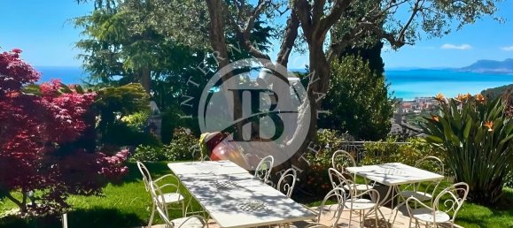 Villa de 4 dormitorios en Bordighera, Italy No. 167122 5