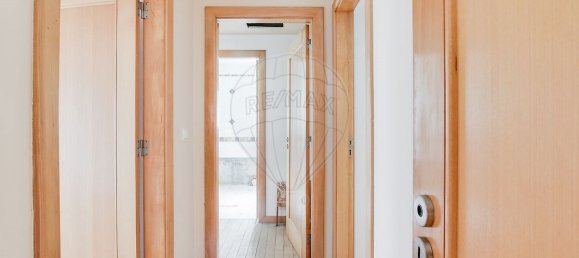 4 غرف نوم فيلا في Almada, Portugal رقم 23646 6