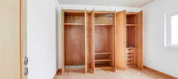 4 غرف نوم فيلا في Almada, Portugal رقم 23646 9