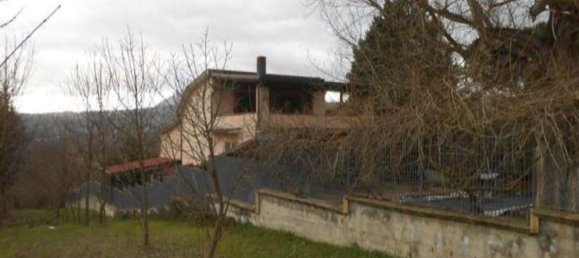 7 rooms Apartment in San Leucio del Sannio, Italy No. 99075 6