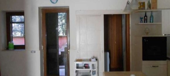 7 rooms Apartment in San Leucio del Sannio, Italy No. 99075 18