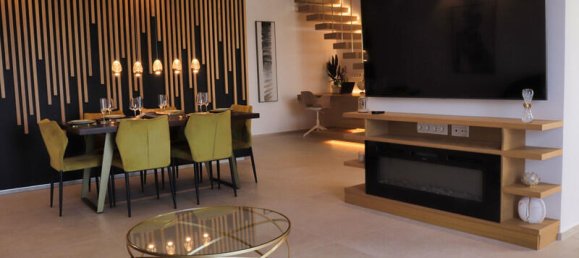 4 bedrooms Penthouse in Estepona, Spain No. 45410 4