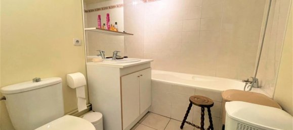 Studio in Roubaix, France, Nr. 159625 4