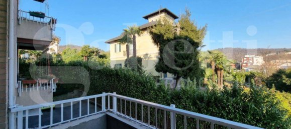 2 bedrooms Apartment in Como, Italy No. 61696 6