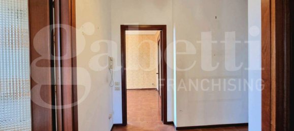 2 bedrooms Apartment in Como, Italy No. 61696 8