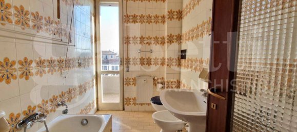 2 bedrooms Apartment in Como, Italy No. 61696 13