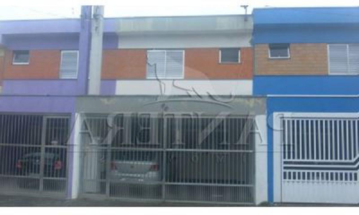 Casa de 3 dormitorios en Sao Paulo, Brazil No. 455097