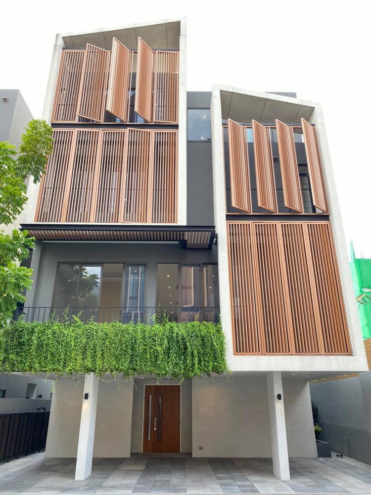 4 bedrooms Cafe / restaurant in Bangkok, Thailand No. 6688