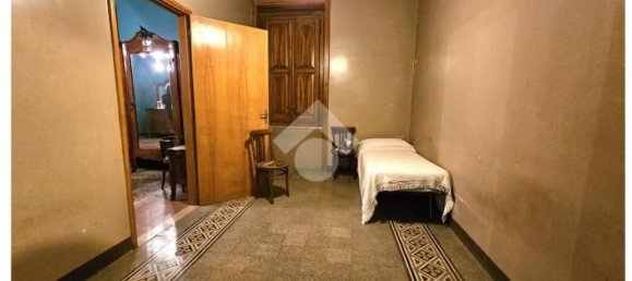 Дом с 6 комнатами в Торремаджоре, Италия № 31766 18