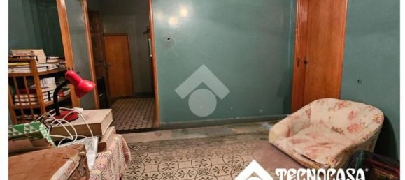 Дом с 6 комнатами в Торремаджоре, Италия № 31766 3