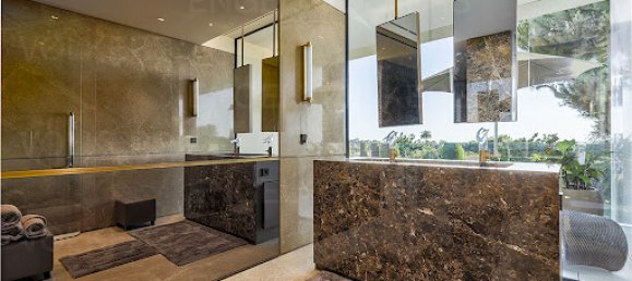 10 bedrooms Villa in Antibes, France No. 138618 13