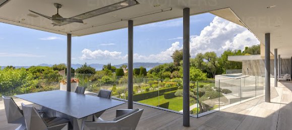 10 bedrooms Villa in Antibes, France No. 138618 3