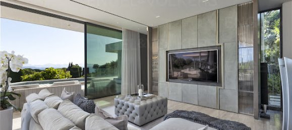 10 bedrooms Villa in Antibes, France No. 138618 6