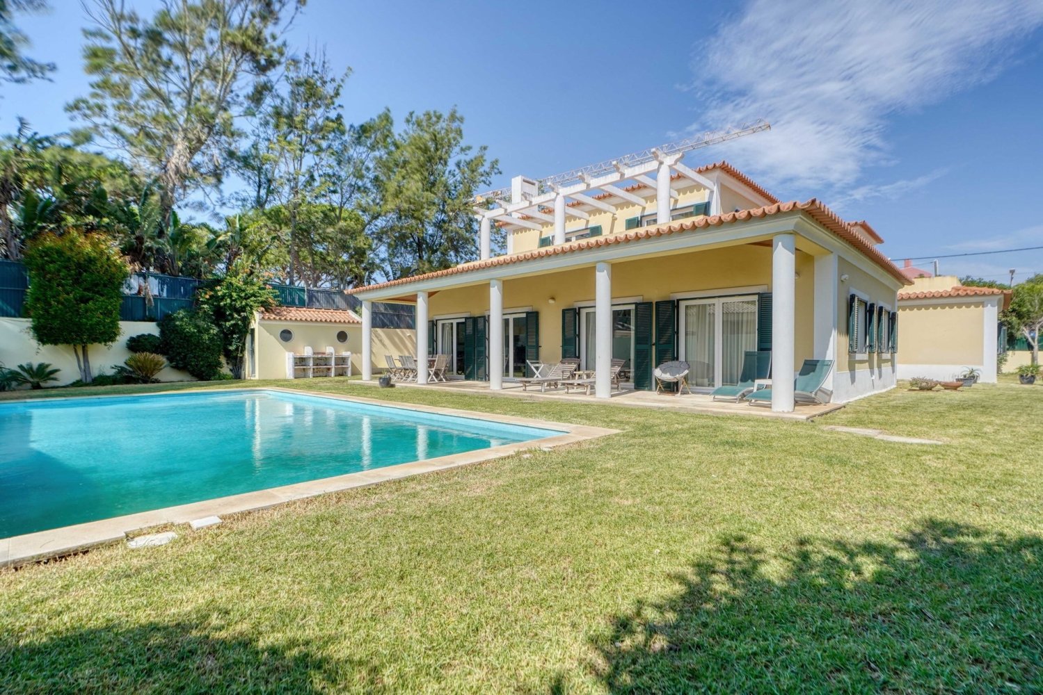 6 bedrooms Villa in Cascais, Portugal No. 247506