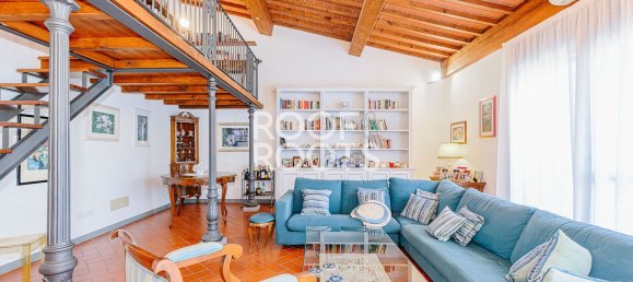 15 rooms House in Fiesole, Italy No. 201948 37