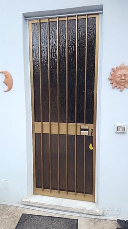 Villa de 2 divisões em Latina, Italy N.º 296994