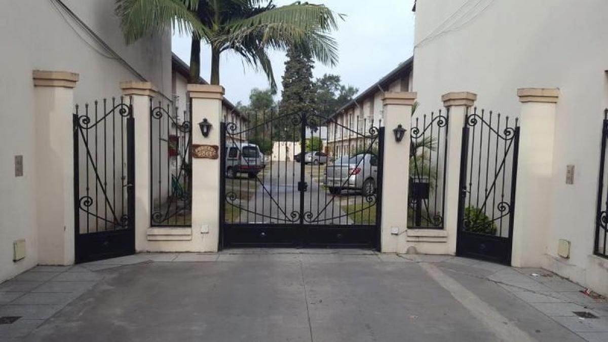 2 Schlafzimmer Haus in Tres de Febrero, Argentina, Nr. 68957