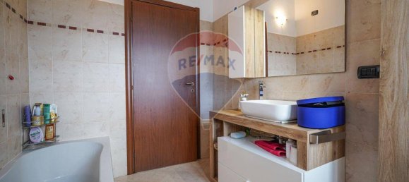 Apartamento de 3 habitaciónes en Bubbiano, Italy No. 38960 56