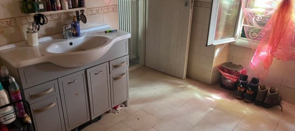 6 rooms Apartment in Carrara, Italy No. 277862 13