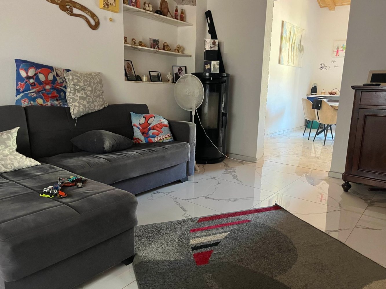 6 rooms Apartment in Carrara, Italy No. 277862