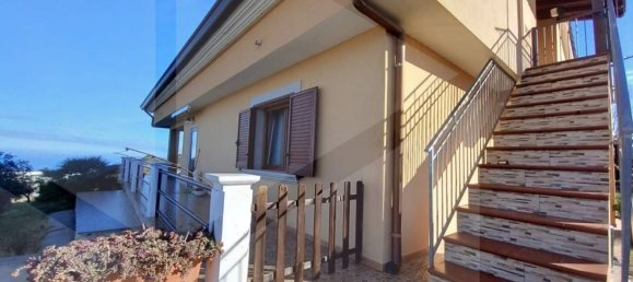 8-Zimmer Villa in Vico del Gargano, Italy, Nr. 23457 2
