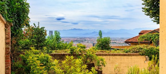 2 bedrooms Villa in Turin, Italy No. 305894 5