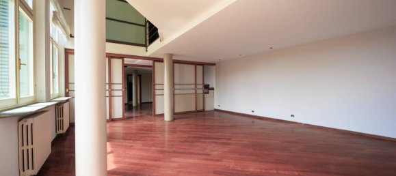 2 bedrooms Villa in Turin, Italy No. 305894 11