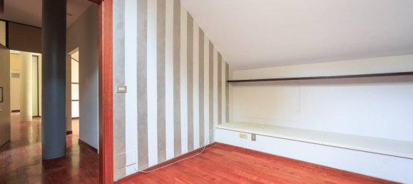 2 bedrooms Villa in Turin, Italy No. 305894 37