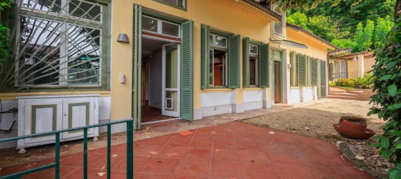 2 bedrooms Villa in Turin, Italy No. 305894 2