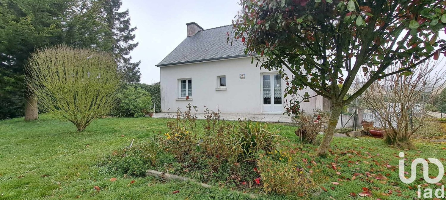 4 bedrooms House in Pledeliac, France No. 44198