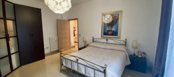 3غرفة شقة في Sesto Fiorentino, Italy رقم 26063 7