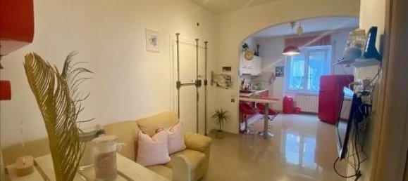 3غرفة شقة في Sesto Fiorentino, Italy رقم 26063 2