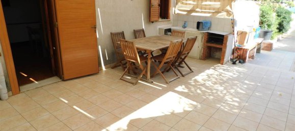 4 Schlafzimmer Haus in Ragusa, Italy, Nr. 327157 10