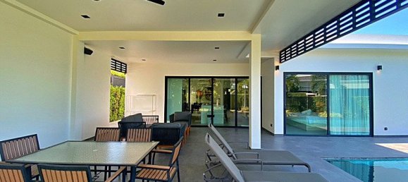 3 bedrooms Cafe / restaurant in Hua Hin, Thailand No. 6228 8