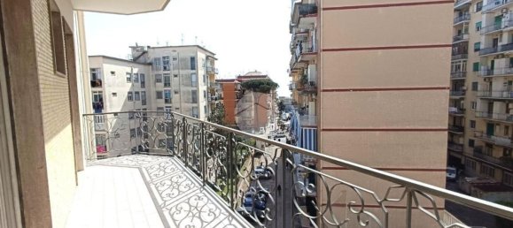 Квартира с 4 комнатами в Неаполь, Италия № 54732 11