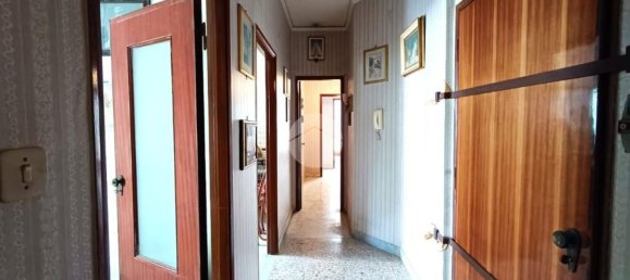 Квартира с 4 комнатами в Неаполь, Италия № 54732 22