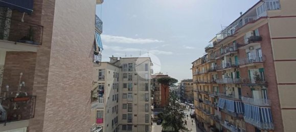 Квартира с 4 комнатами в Неаполь, Италия № 54732 21