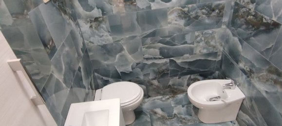 5-salle Appartement à Vasto, Italy No. 252109 10