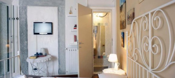 8 Schlafzimmer Doppelhaus in Florence, Italy, Nr. 331264 24